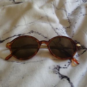 Revlon Circle Framed Sunglasses